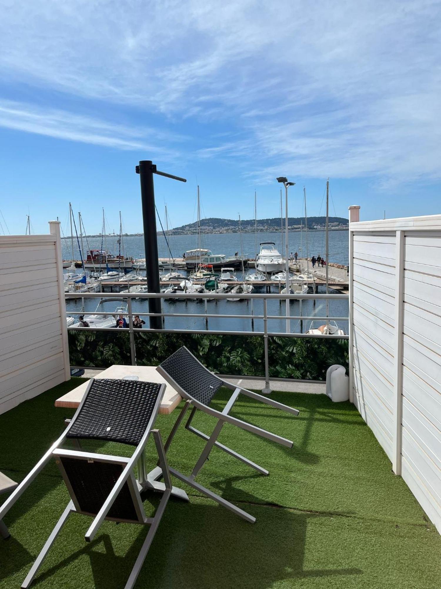 A La Voile Blanche Hotel Bouzigues Exterior photo